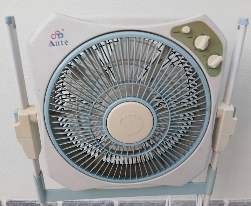 Ventilador de pé