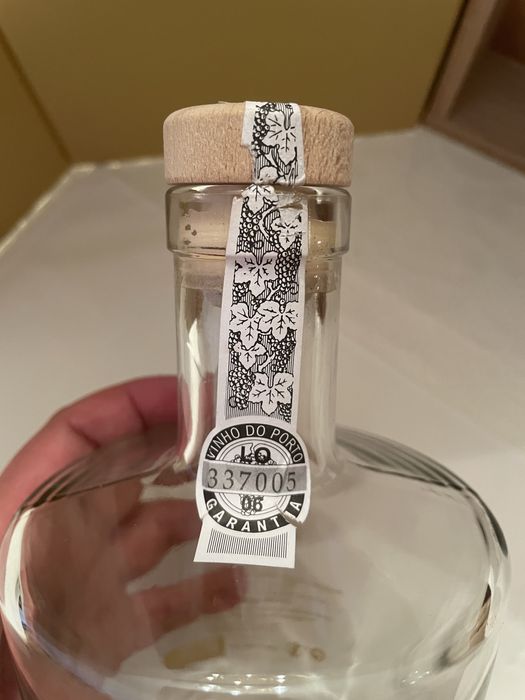 Caixa e garrafa Pacheca 50 anos