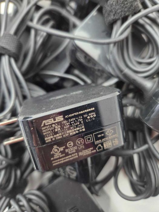 Asus 19V 1.75A 33W (4*1.35) Оригінальний блок живлення