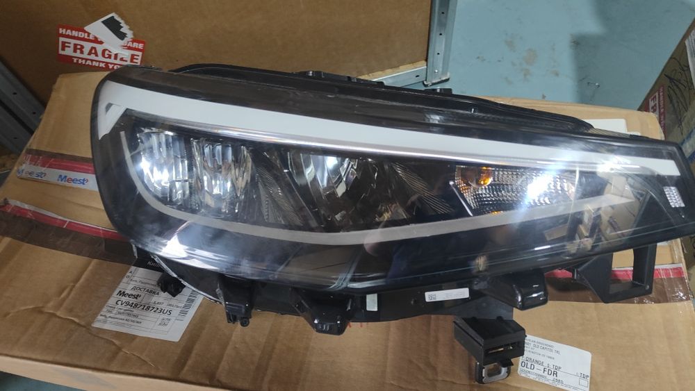 Фара VW ID4 USA led
