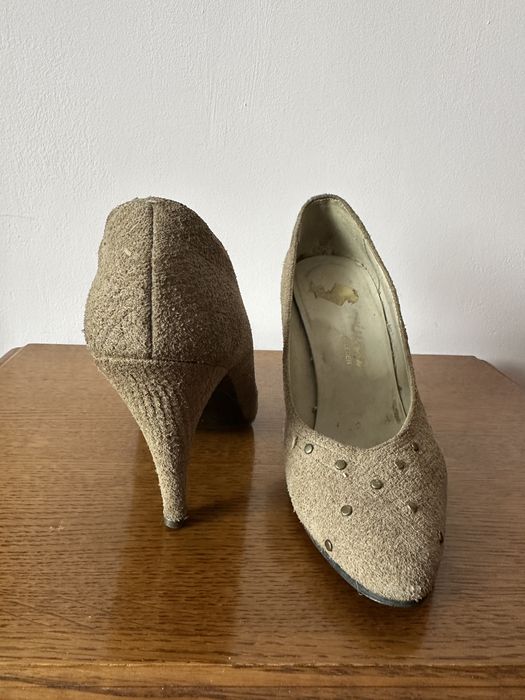 Buty czółenka szpilki beżowe 36