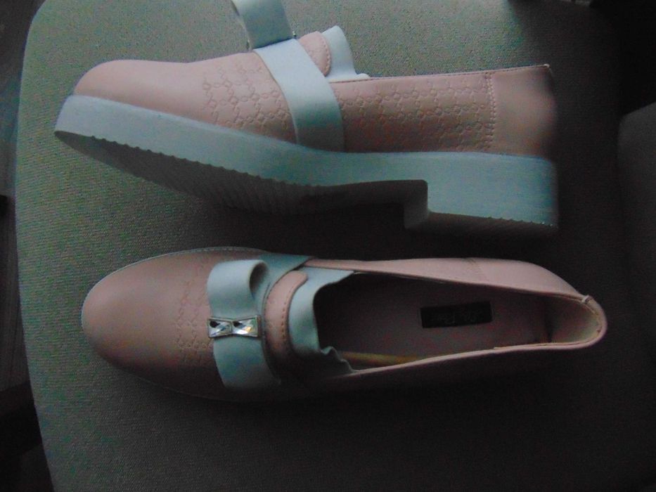 Buty damskie r 41/26 nowe