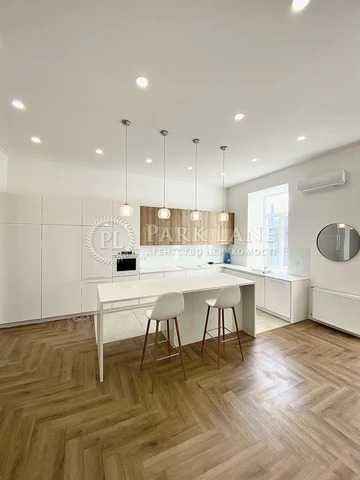 Аренда квартиры. Центр Киева. Льва Толстого. 5 комнат. Можно под офис