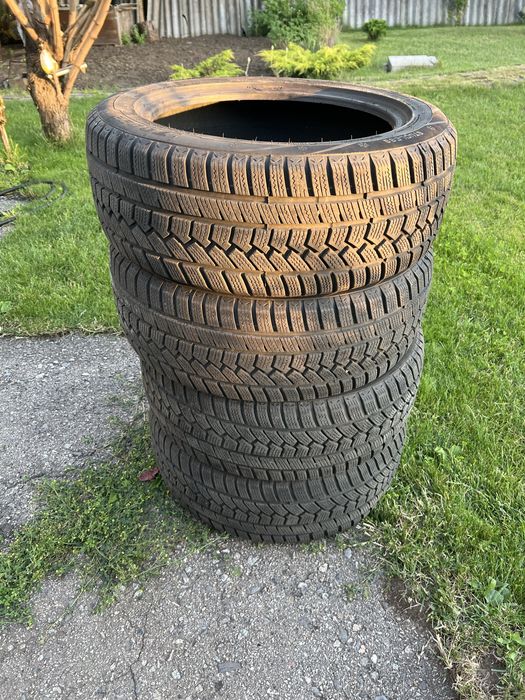 Продам зимнюю резину TORQUE 215/55/17