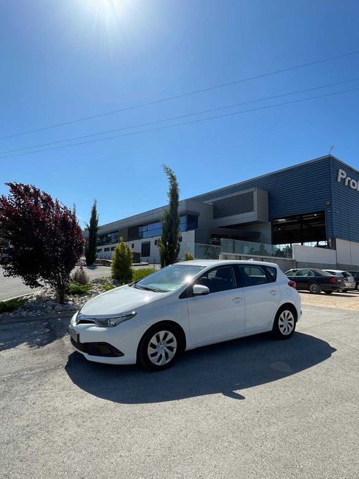 Toyota Auris Comercial
