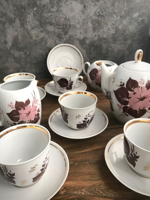 Посуд порцеляновий український іноземний супниця тарілки салатник чайн