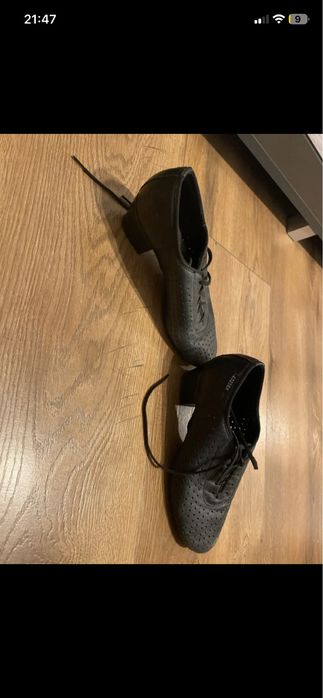 Buty treningowe do tańca towarzystkiego