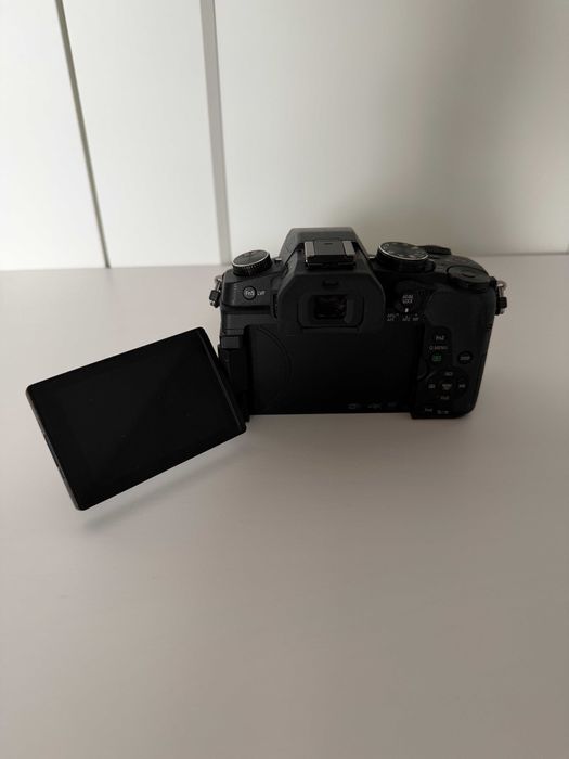 Panasonic LUMIX DMC-G80M + 12-60mm Czarny + gratis 2 bateria i SD 64GB