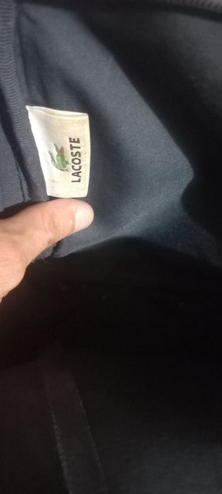Vendo mochila da lacoste poucas vezes usada