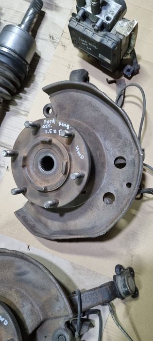 Цапфа поворотный кулак Ford Ranger 2.5 Mazda BT 98-11 Форд Ренжер