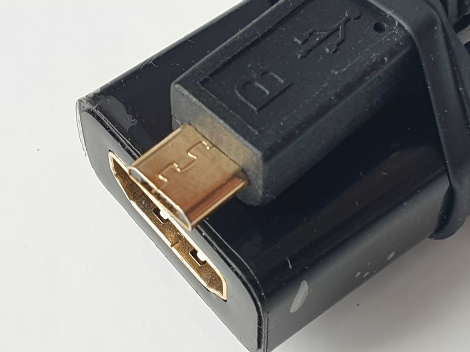 адаптер  USB Micro B to HDMI  MHL об'ємний звук до 7.1  C2G 29351