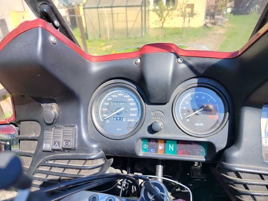 Motocykl BMW R1100RT