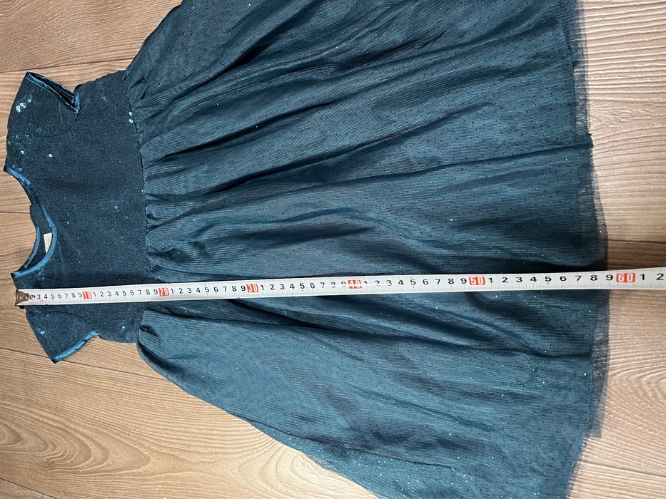 Святкова сукня блискуча зелена 2-3 роки 98 см