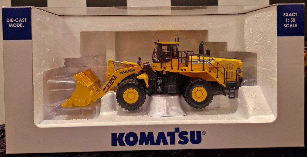 NZG 366 Caterpillar 992 1:50  Komatsu WA 600-8 1:50 Ładowarka kołowa