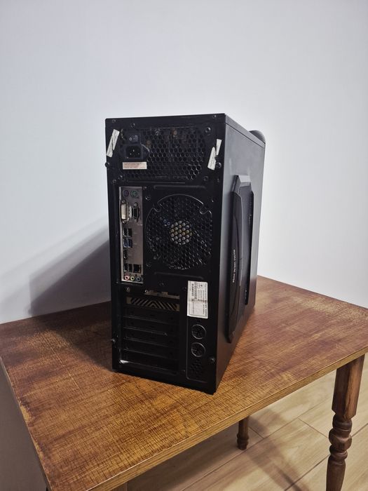 Системний блок комп'ютера