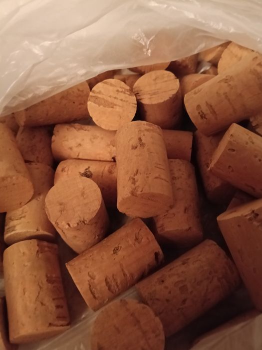 50 New Cork Stoppers431774894098360327