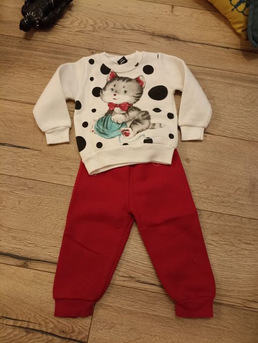 Dres dla dziewczynki rozmiar 80