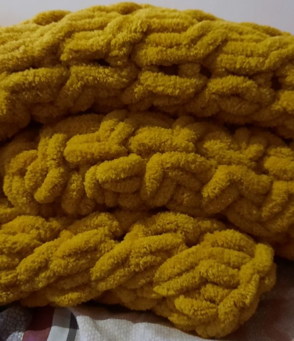 Вязаный теплый плед