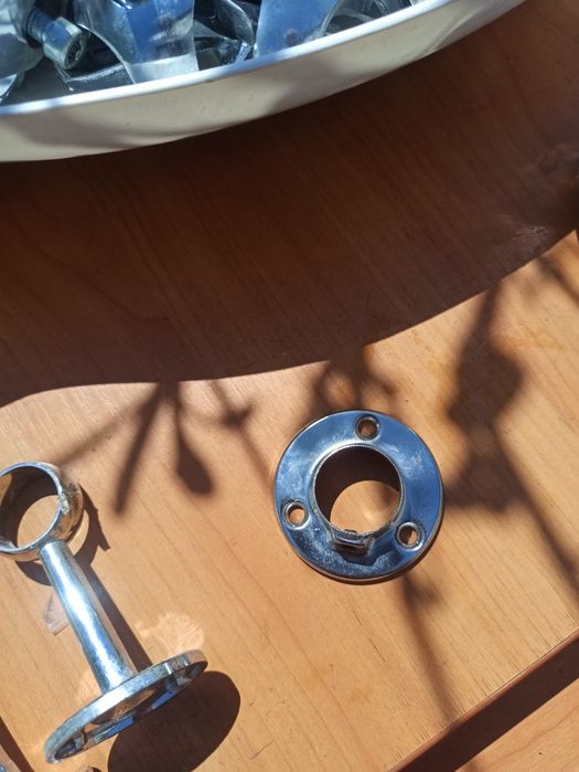 Трубы хромированные крепеж для труб