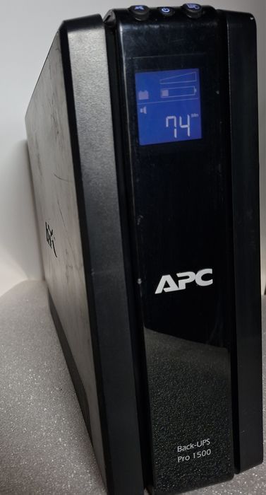 Потужний ДБЖ APC Back-UPS Pro 1500VA/865W