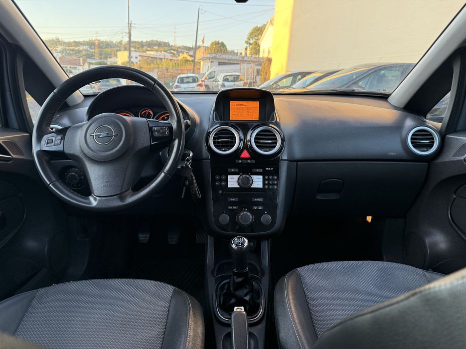 Opel Corsa COSMO 1.2 Gasolina  2006 - 102.000km (Com Garantia)