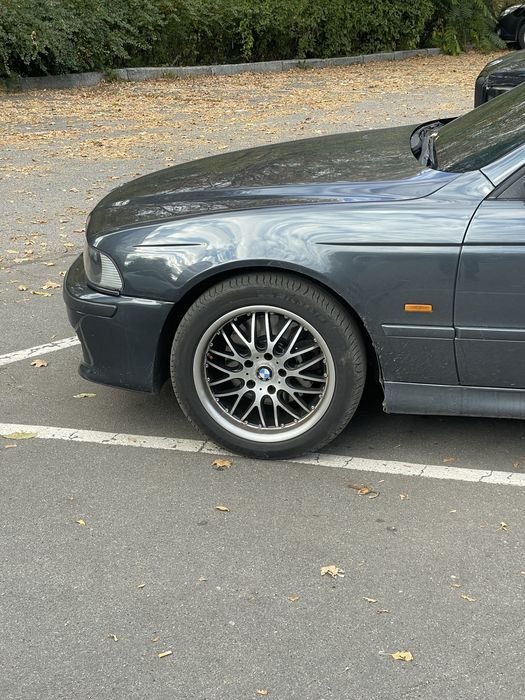 BMW E39 3.0i MT