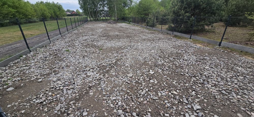 Wynajmę ogrodzony plac