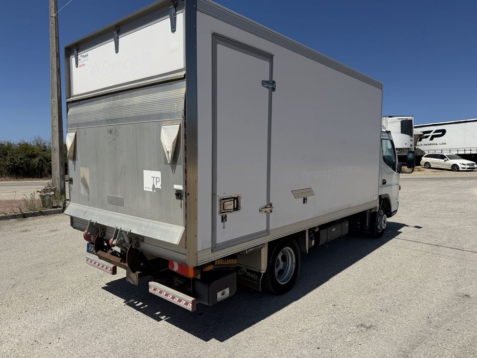 Mitsubishi canter fuso 3c13 com plataforma