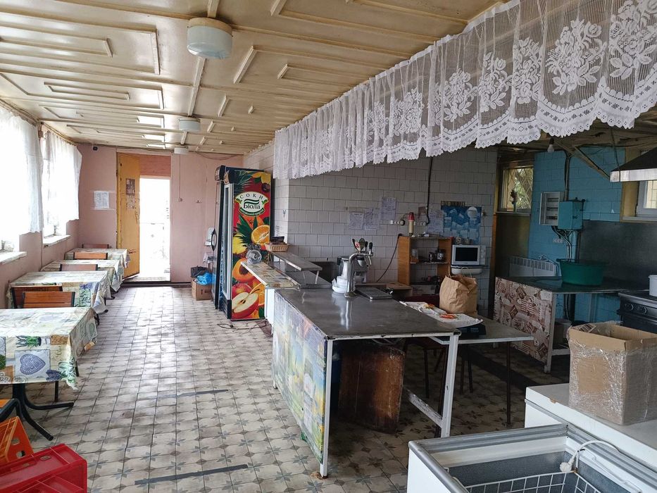 Здам приміщення їдальні з прилеглою територією в районі Пивзаводу.