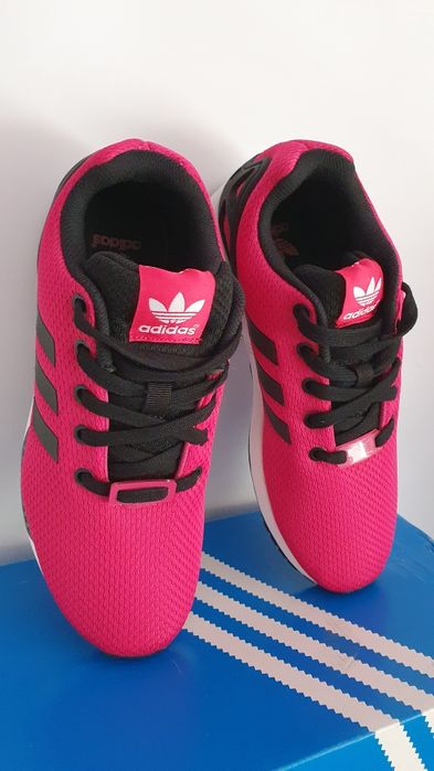 Buty nowe damskie sportowe Adidas w Rozmiarze 39 1/3 wkładce 25 cm