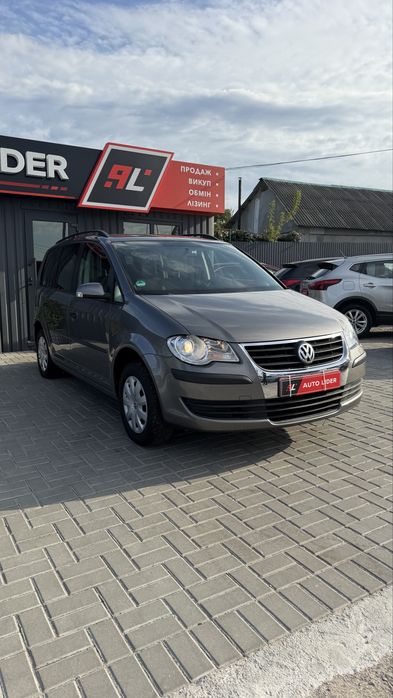 Volkswagen Touran Фольксваген Тоуран FL 2008р 1.6 MPІ бенз 5 МКПП 7 місць