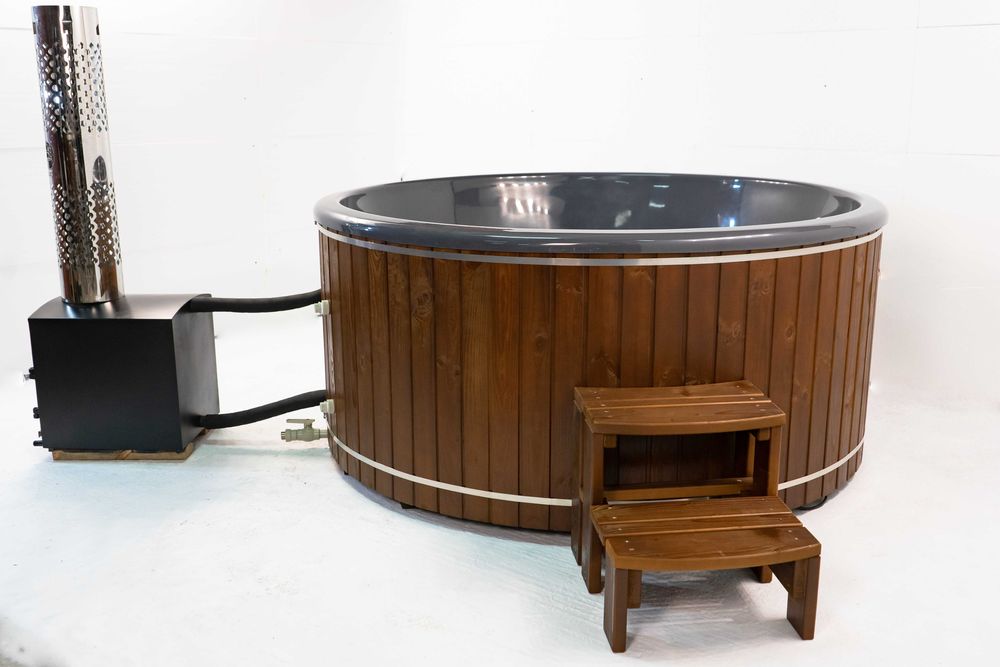 Джакузі на дровах . Чан власного виробництва.