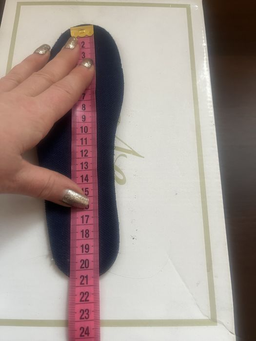 Нові високі кросівки, хайтопи для дівчинки