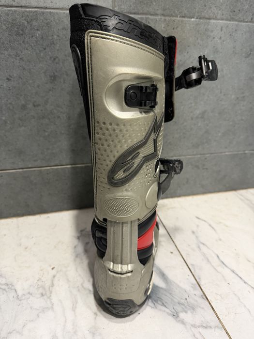 Продам alpinstars tech 10.  43