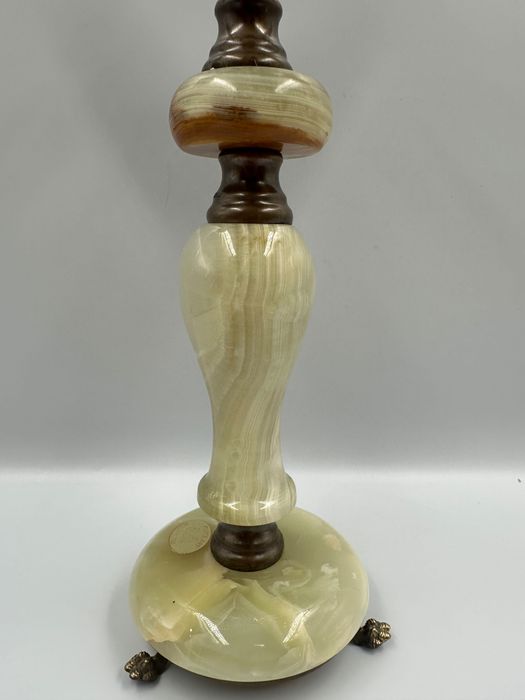 Kandelabr z onyksu i mosiądzu