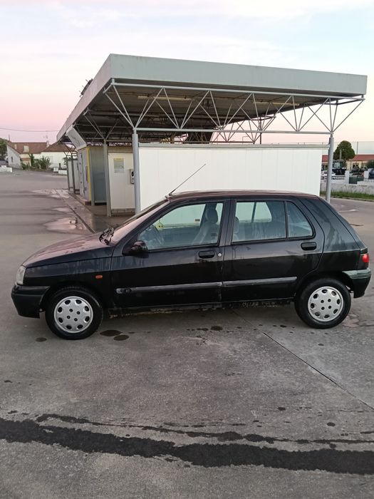 Clio 97 funcionando perfeitamente foto 2