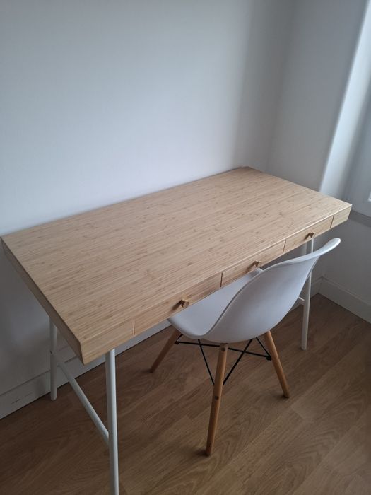 Secretária Ikea Lillasen nova