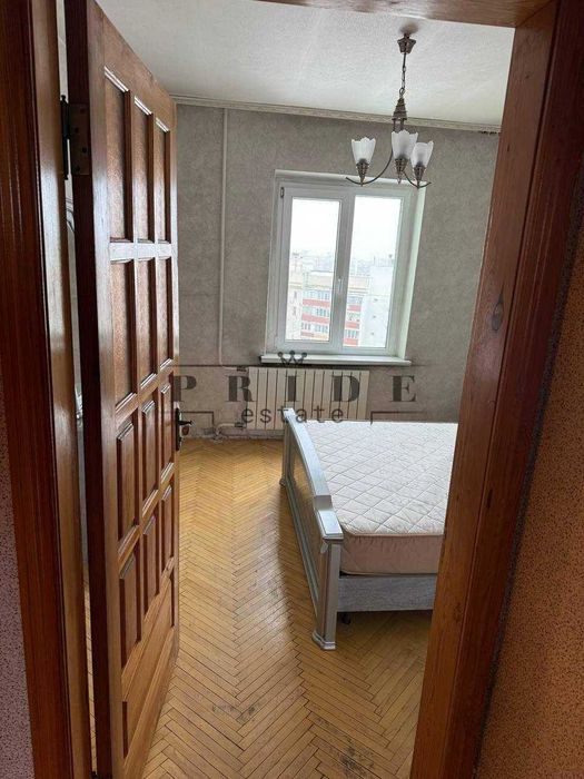 .Трикімнатна квартира в серці Троєщини за привабливою ціною