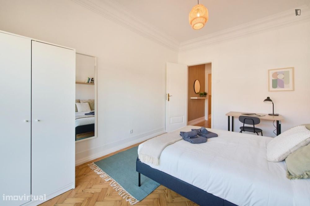 Quarto - localizado em Entrecampos Lisbon