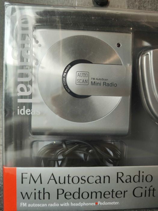 FM Autoscan Radio z Krokomierzem – Zestaw Prezentowy