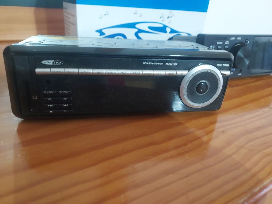 Dois radios a funcionar