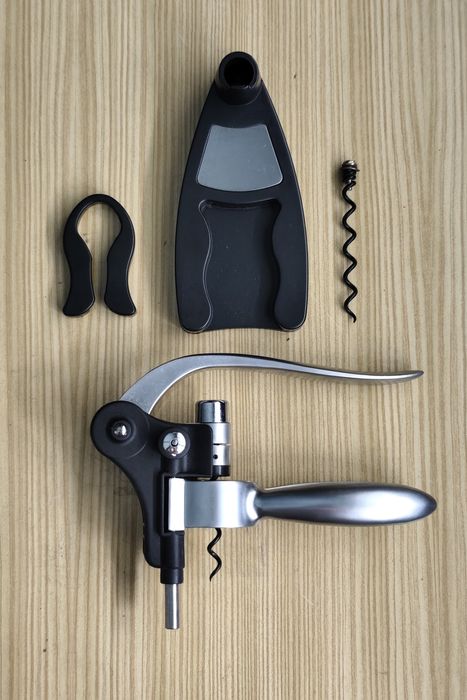 Saca Rolhas Com Suporte