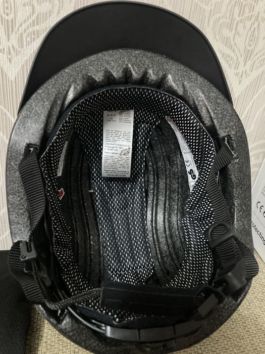 Шолом для верхової їзди Uvex Unisex exxential II