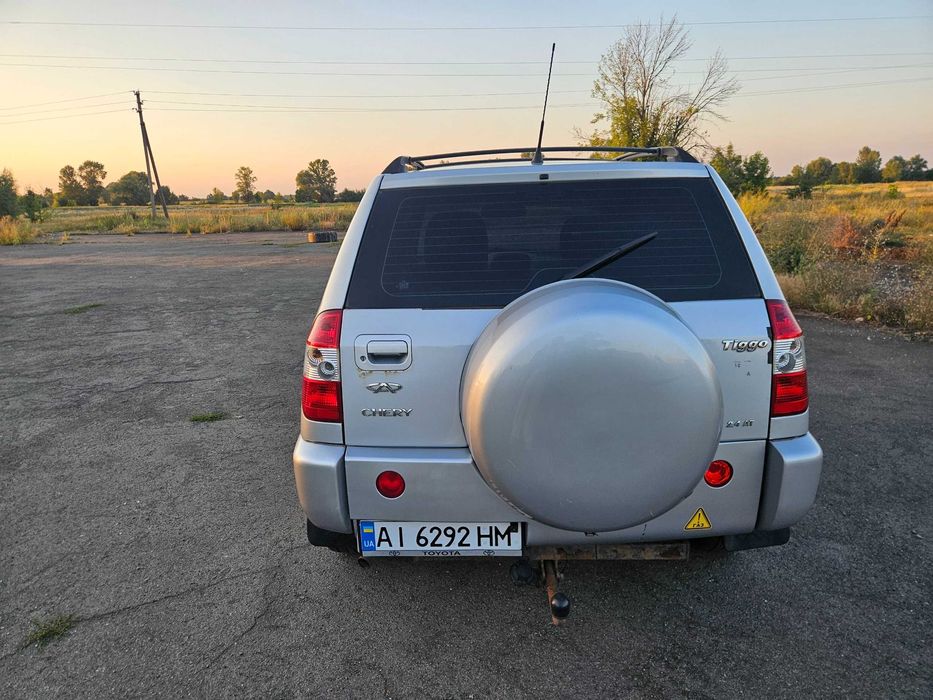 Машина Chery Tiggo 2007