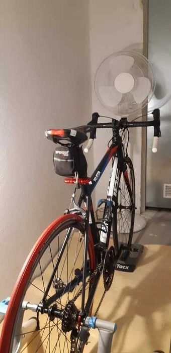 rower szosowy Cube Peloton