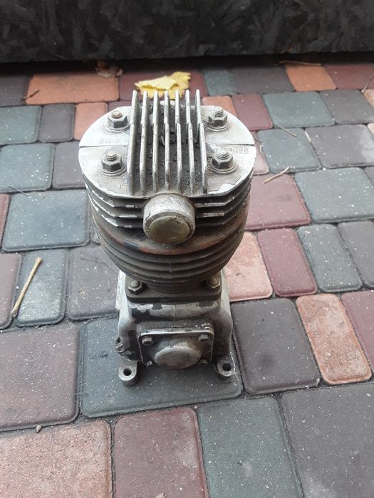 Продаётся компрессор DDR  для машины IFA б/у.