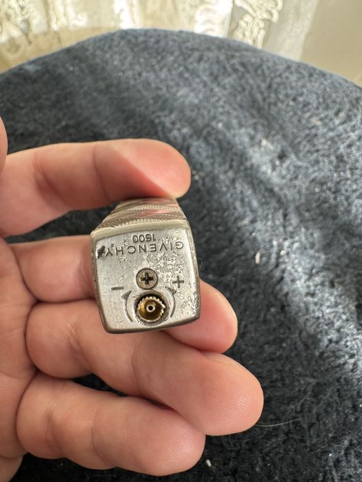 Продам вінтажні запальничкі Givenchy оригінал