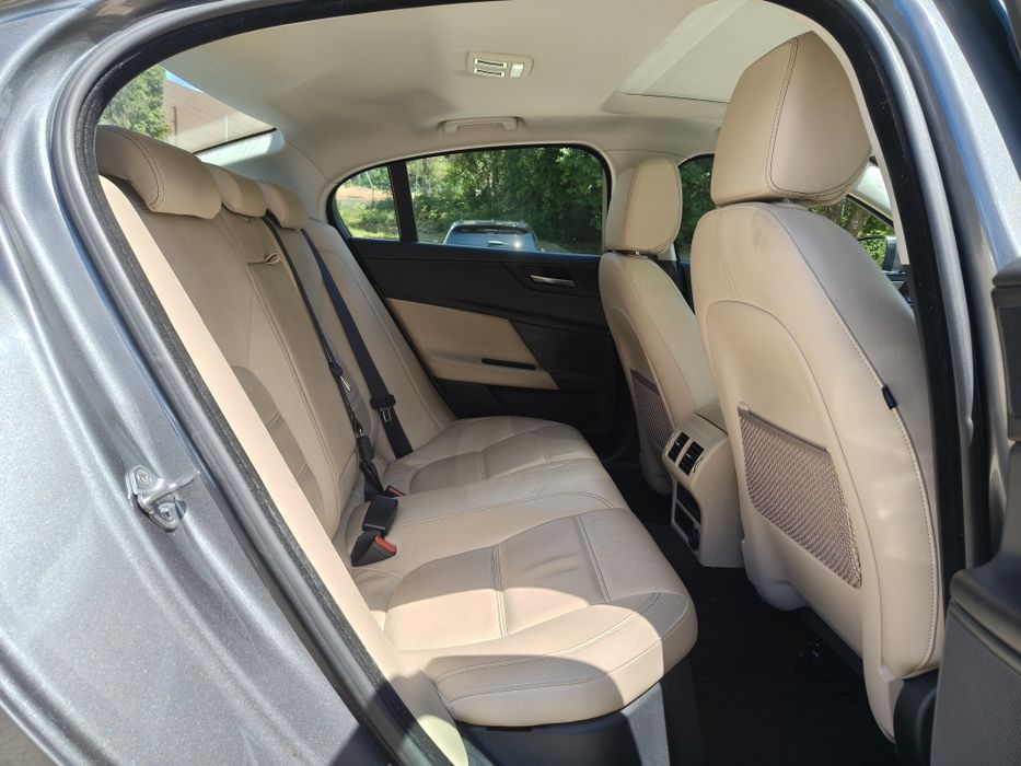 Jaguar XE 2.0D Prestige 1 dono Nacional