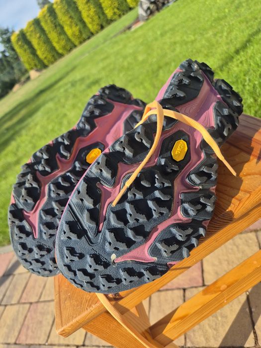 Hoka Speedgoat 6 40 2/4