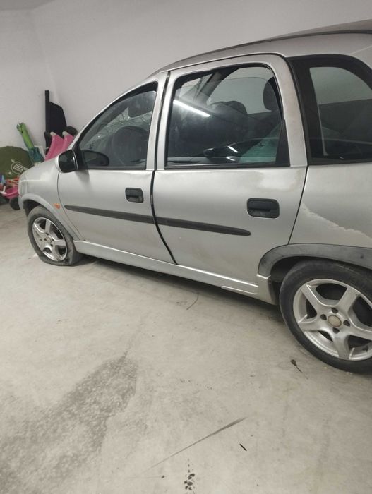 Carro Opel corsa 1999 — photo 2